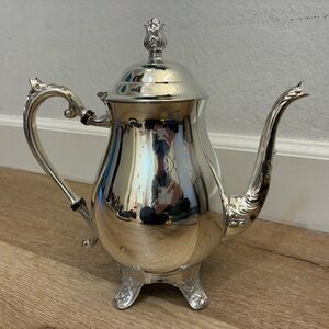 Vintage FB Rogers Silverplate Coffee Tea Pot Ornate 4 Footed Victorian
NOS